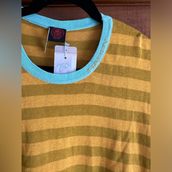 Happy Sheep NWT size XL Yellow mustard with blue aqua collar - en script Happy - Picture 5 of 7